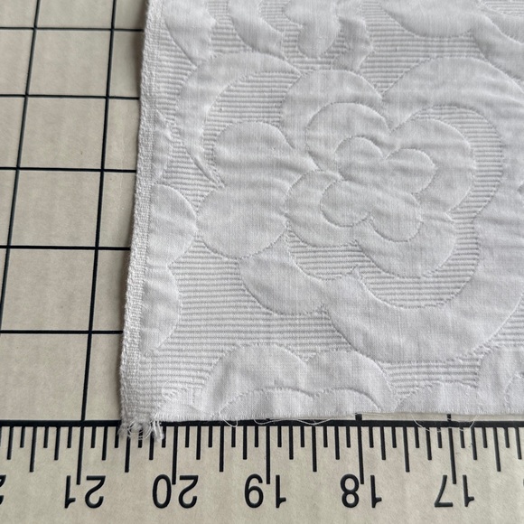 White Heirloom Sewing Bundle Eyelet Floral Fabric Trim Piping Zipper - Picture 11 of 16